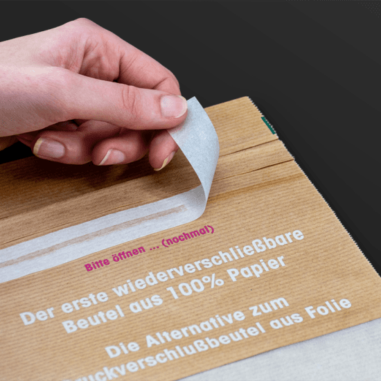 Resealable paper bag with window - Image 1